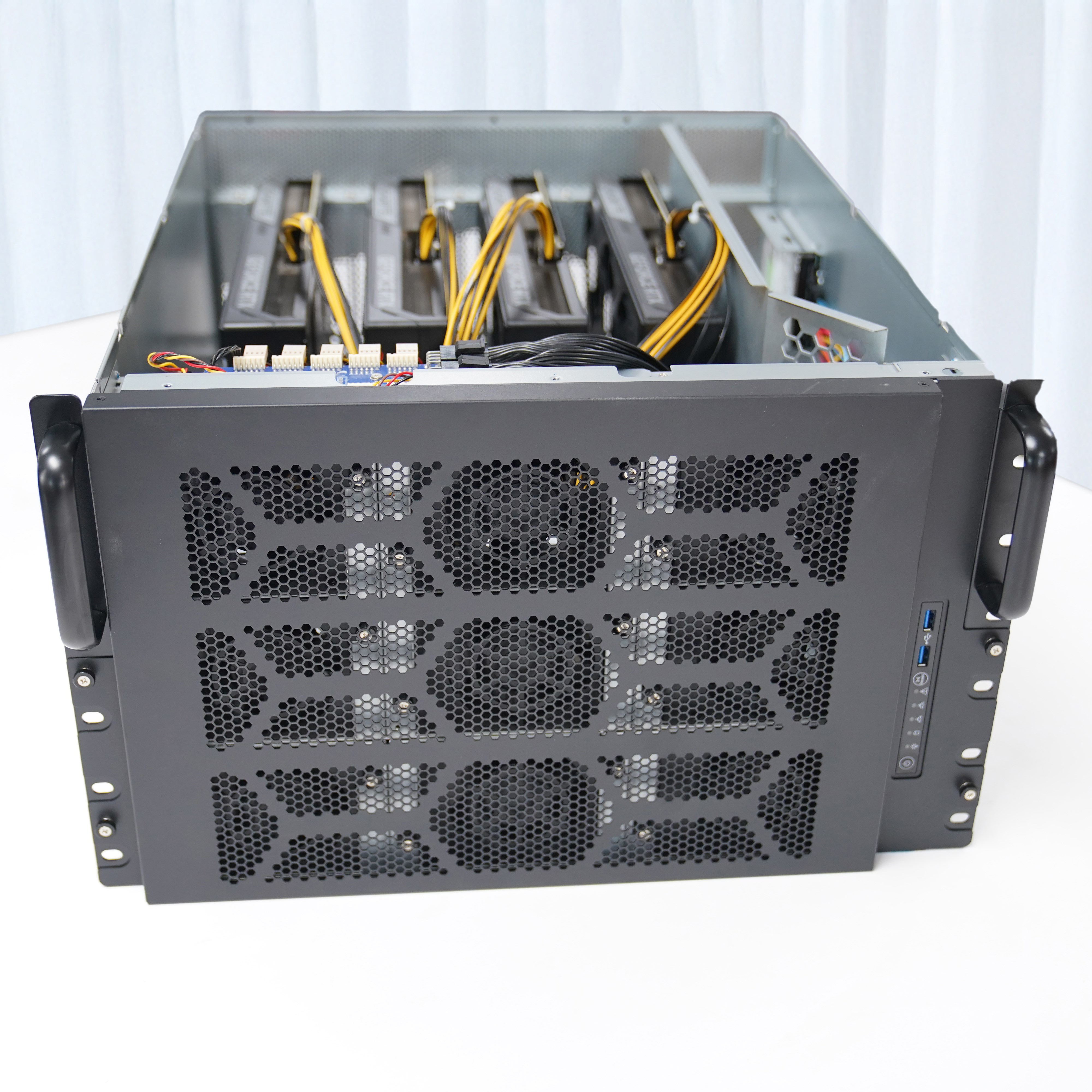 Vỏ case PC đẹp – Chìa khóa tạo nên không gian làm việc đẳng cấp